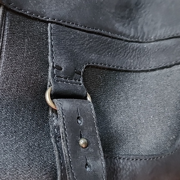 UGG Womens Indra Waterproof Black Wedge Ankle Boots Size 10 Preowned - Picture 6 of 14